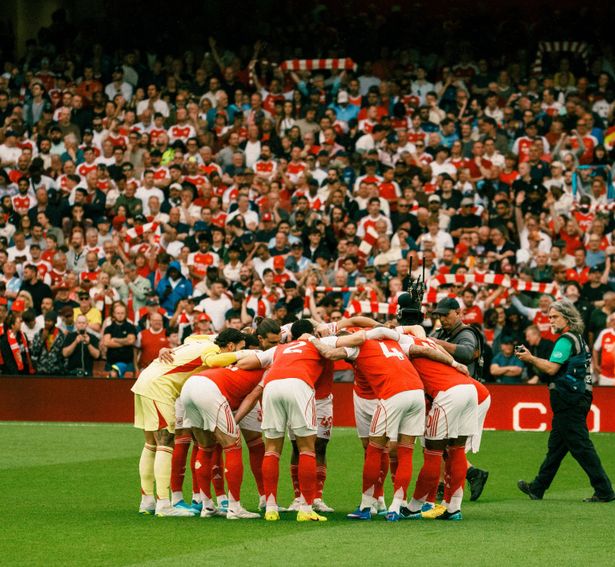 الصورة من الحساب الرسمي لنادي أرسنال - @Arsenal