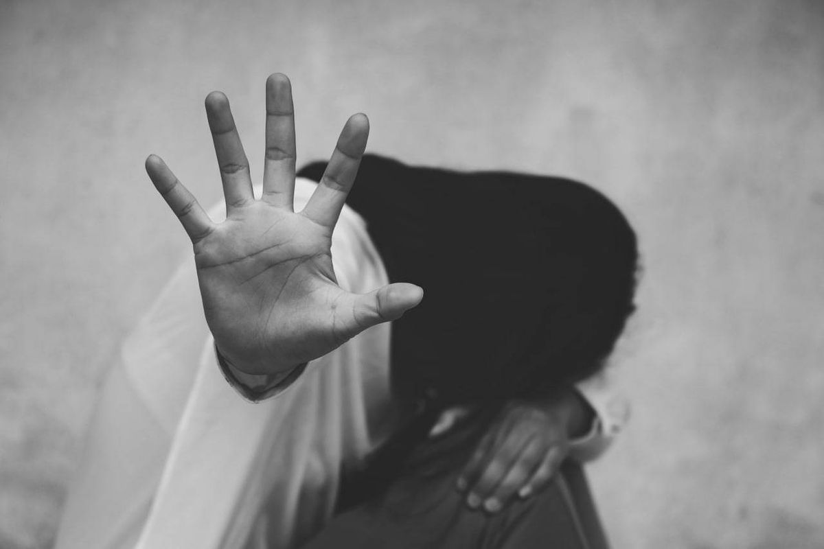 مقابل 38 ألف شيكل.. اتهام امرأة بتزويج طفلتها لرجل أربعيني من حورة