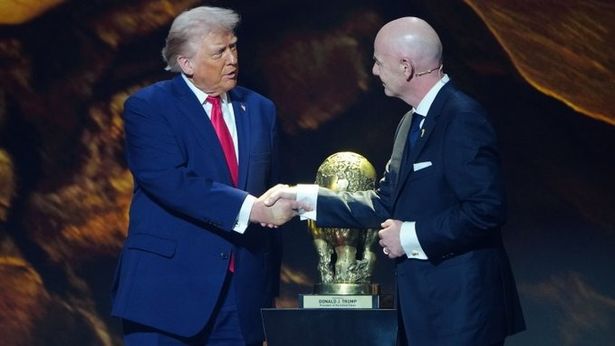 إنفانتينو وترامب، الصورة من الحساب الرسمي لصحيفة نيويورك تايمز على إكس- @nytimes