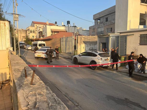 جلجولية: إصابة شخصين أحدهما شاب (20 عامًا) حالته حرجة، وفتى (15 عامًا) حالته متوسطة 