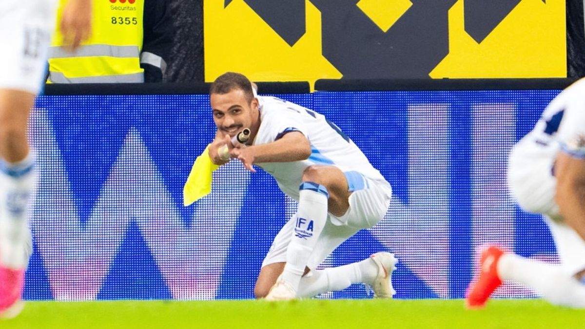 سائد أبو فرخي يحتفل بهدفه الأوّل بقميص المنتخب الإسرائيليّ خلال المباراة أمام النمسا، 24 أيلول - سبتمبر 2026. الصورة: Georg Hochmuth / APA | APA-Images / Alamy.
