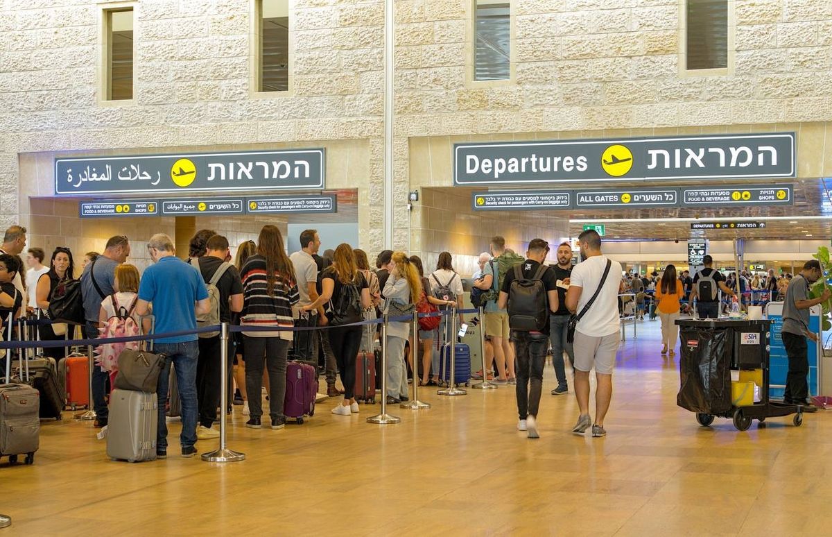 مطار بن غوريون-shutterstock 