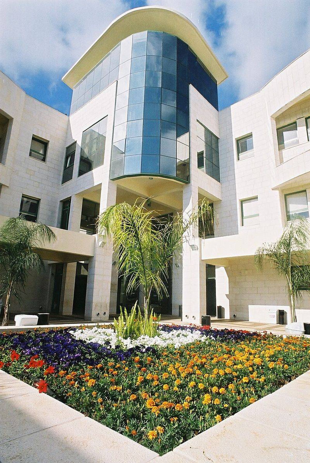 تأجيل افتتاح السنة الدراسية في التعليم العالي (الجامعات والكليات) الى الثالث من كانون الأول/ديسيمبر