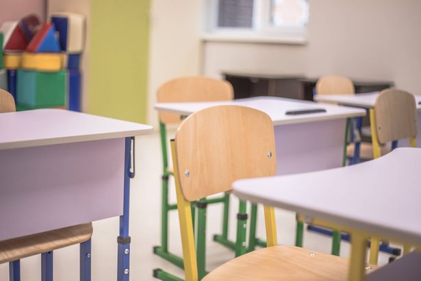 أعلنت منظمة المعلمين في المدارس فوق الابتدائية، مواصلة إجراءاتها الاحتجاجية