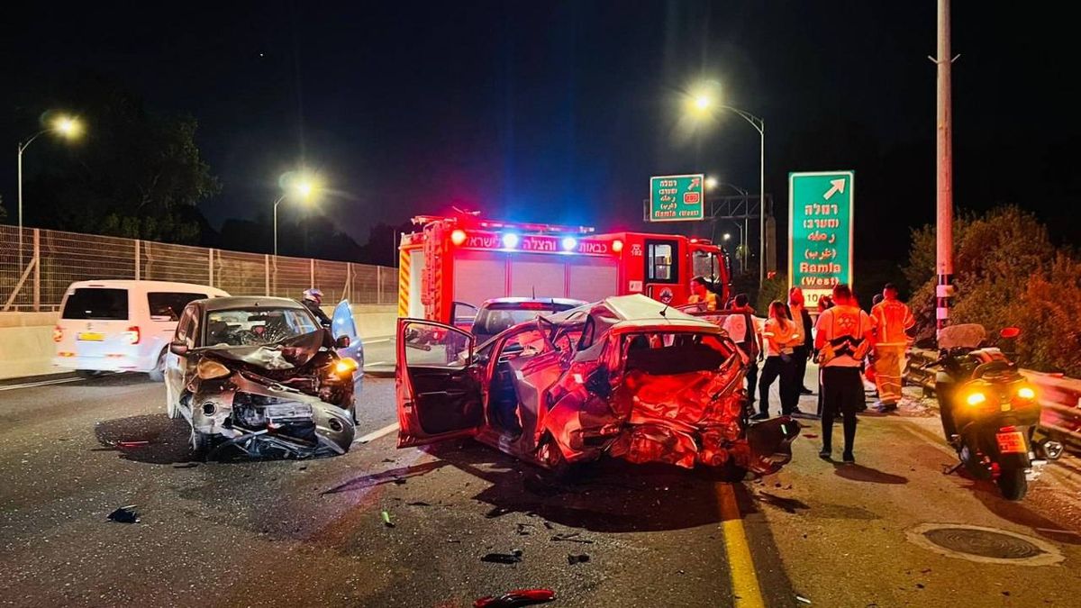 النقب: إصابة شاب بجراح خطيرة بحادث طرق