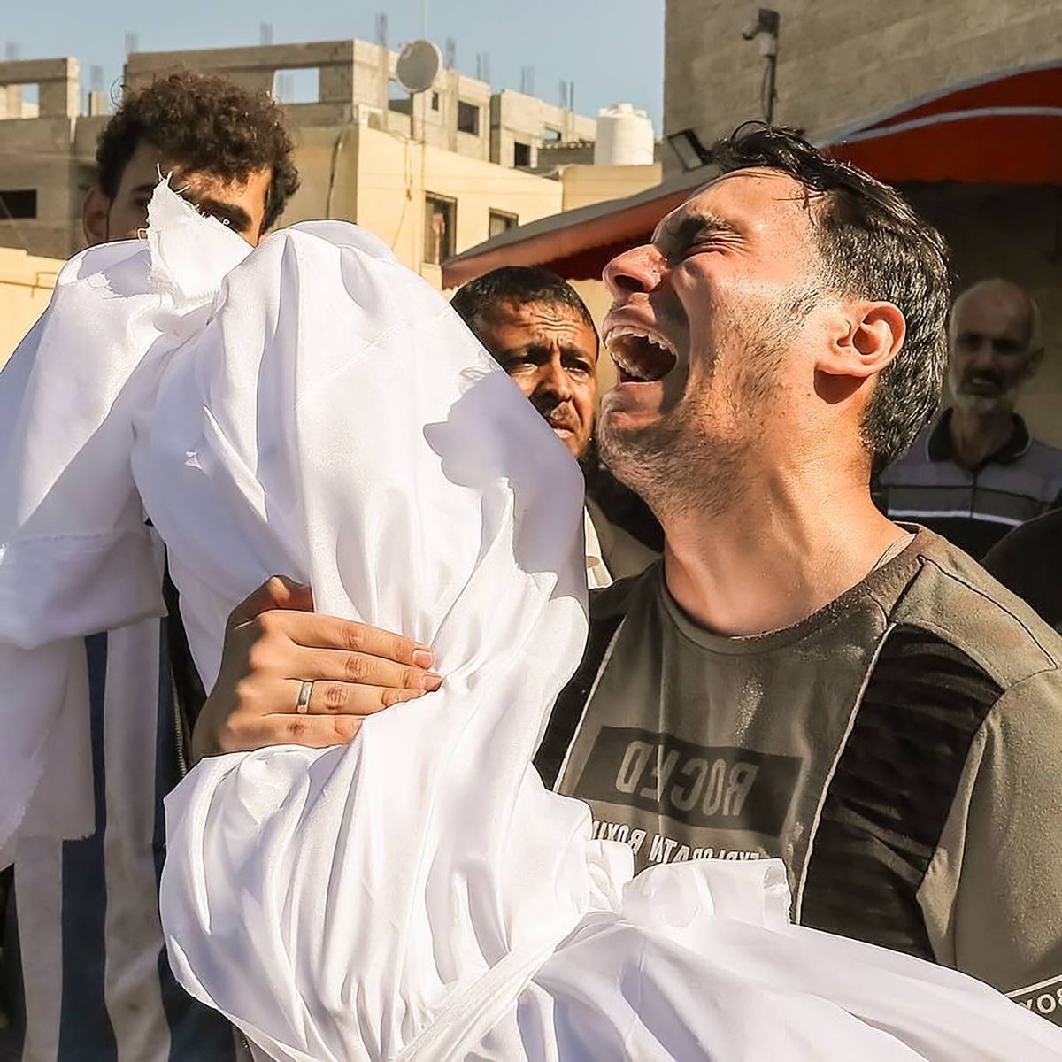 مركز حقوقي: إسرائيل ارتكبت إبادة جماعية في غزة