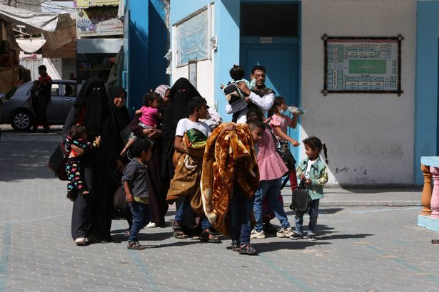 الجيش الإسرائيلي يكرر تهديداته ويطالب الفلسطينيين بغزة النزوح جنوبًا