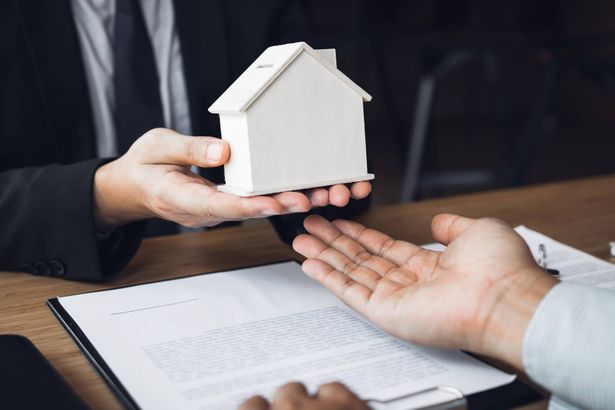 السحب على العقارات والبيوت، ما هي حصة العرب منه وكيف يؤثر على أسعار البيوت مستقبلًا؟