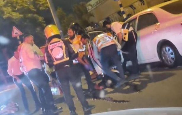 مقتل 3 أشخاص واصابة اخرين في عملية طعن بمنطقة العاد في المركز