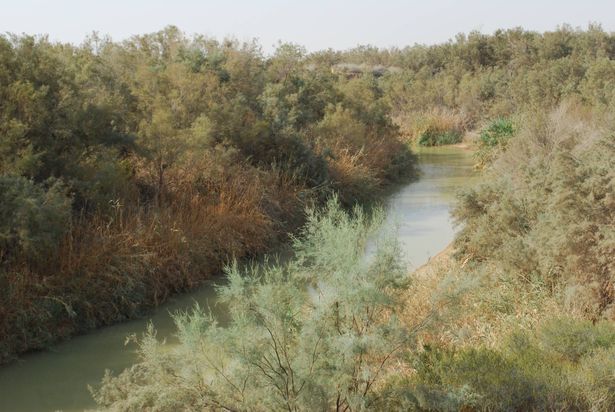 مصرع رجل (71 عامًا) سحبته المياه في نهر الأردن