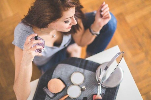"أفضل هدية في الأعياد".. كيف تختار العطر المناسب؟