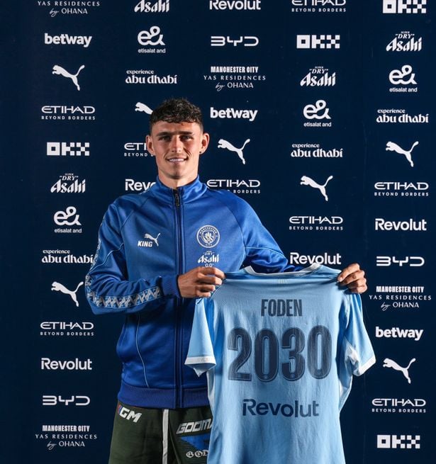 فيل فودين، الصورة من الحساب الرسمي لمانشستر سيتي على منصة إكس- @ManCity