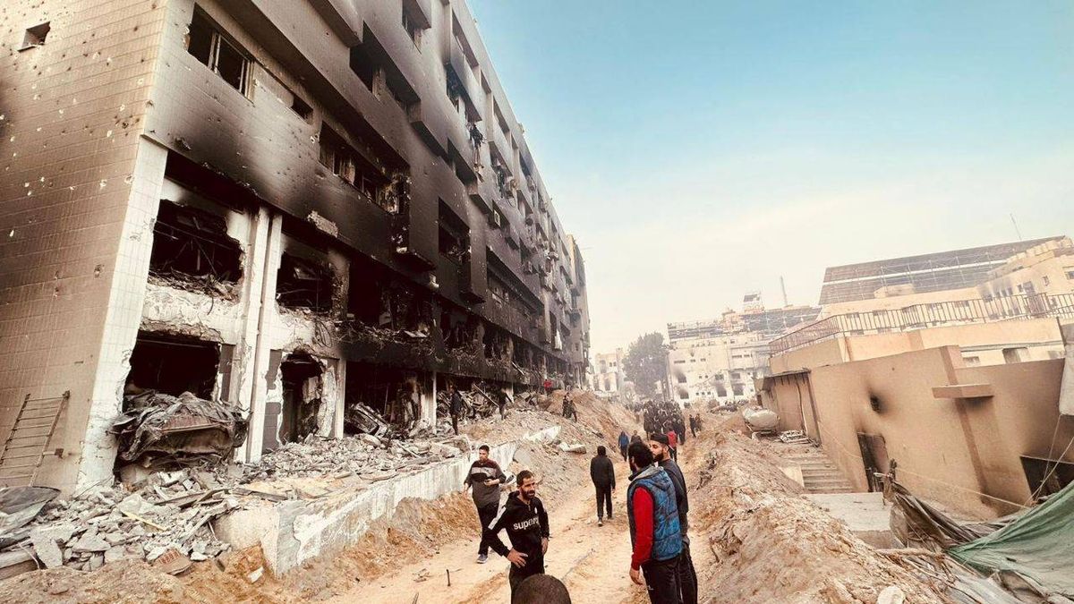منظمة الأطباء بلا حدود: الشعور بالصدمة والذهول من مشاهد الدمار  في مستشفى الشفاء