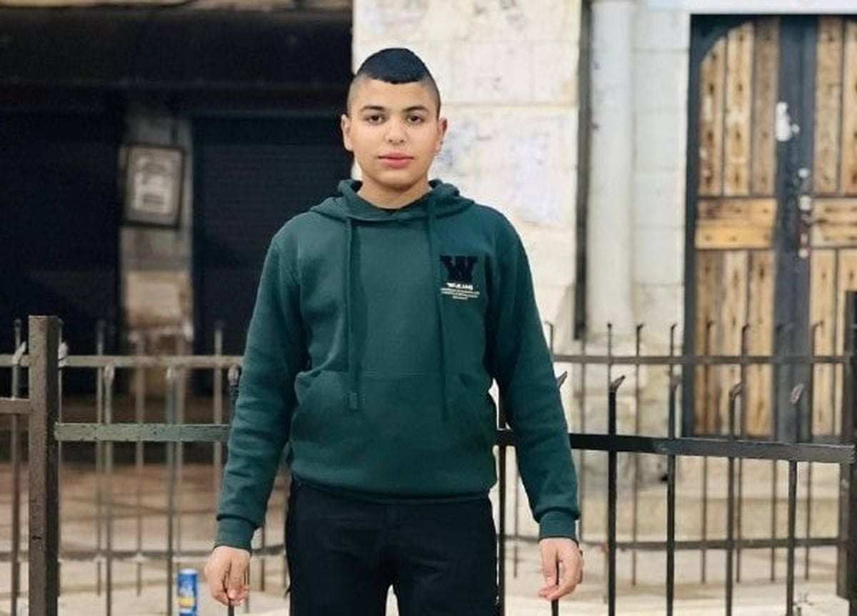 ارتقاء الفتى اسلام احمد عجوري برصاص الجيش الإسرائيلي خلال اقتحامه مخيم عسكر شرق نابلس