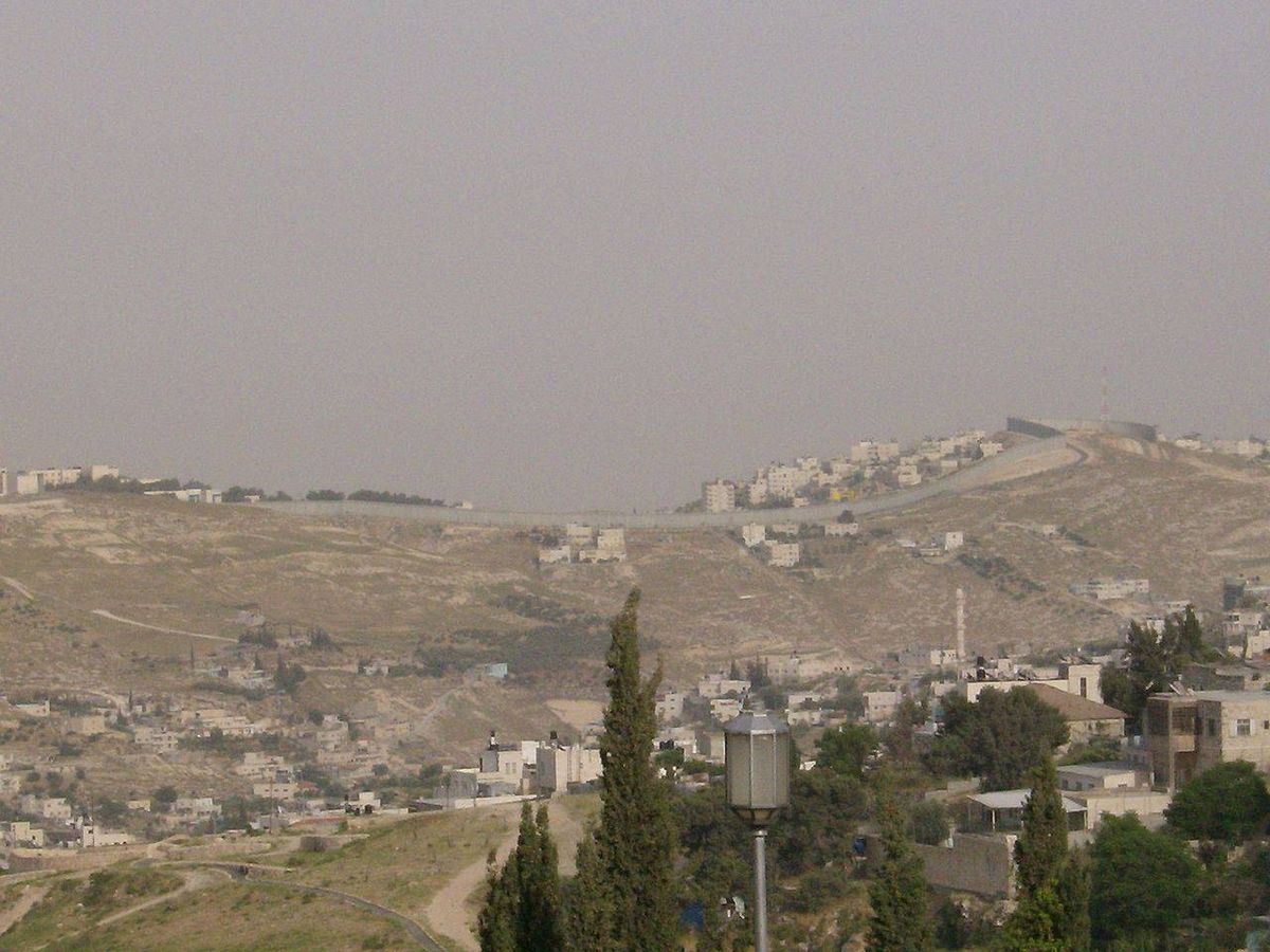 قيادات فلسطينية تحذّر من احتمالية حدوث تصعيد خطير على الساحة السياسية
