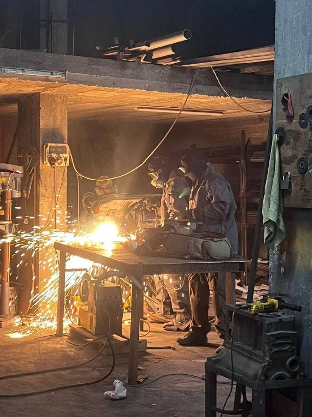 الجيش الإسرائيلي يعلن انتهاء عملية أمنية في نابلس ومحيطها استمرت 48 ساعة، أسفرت عن اعتقال أكثر من 10 مطلوبين ومصادرة أسلحة وذخيرة وتدمير أكثر من 30 مخرطة لتصنيع الأسلحة