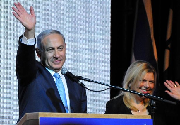 جملة في "واتساب" تتسبب باعتقال شاب من القدس