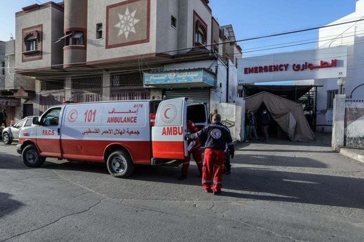 أطباء لحقوق الإنسان: إغلاق نابلس يشلّ خدمات الإسعاف والطوارئ