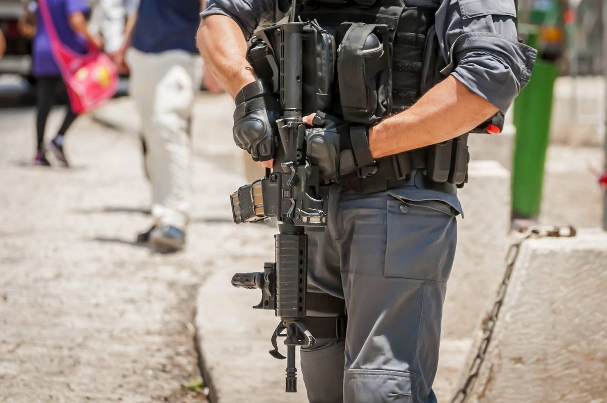 الجيش الاسرائيلي يعتقل 9 مواطنين فلسطينيين من مناطق مختلفة في الضفة الغربية والقدس