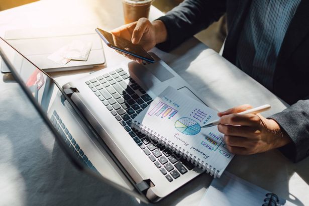 أسواق الأسهم تبدأ بالتوجه إلى اللون الأحمر، التوقعات حول الموضوع، كم هي واقعية؟