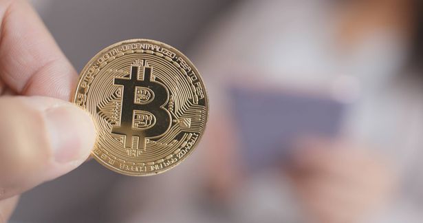 حول تأثير الموافقة على إدراج صناديق تداول بيتكوين في البورصات