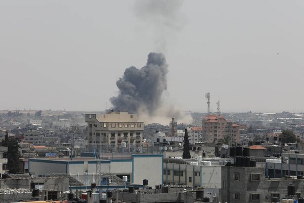 وزارة الصحة الفلسطينية: "198 شهيداً و 1610 مُصابًا جراء العدوان على القطاع".
