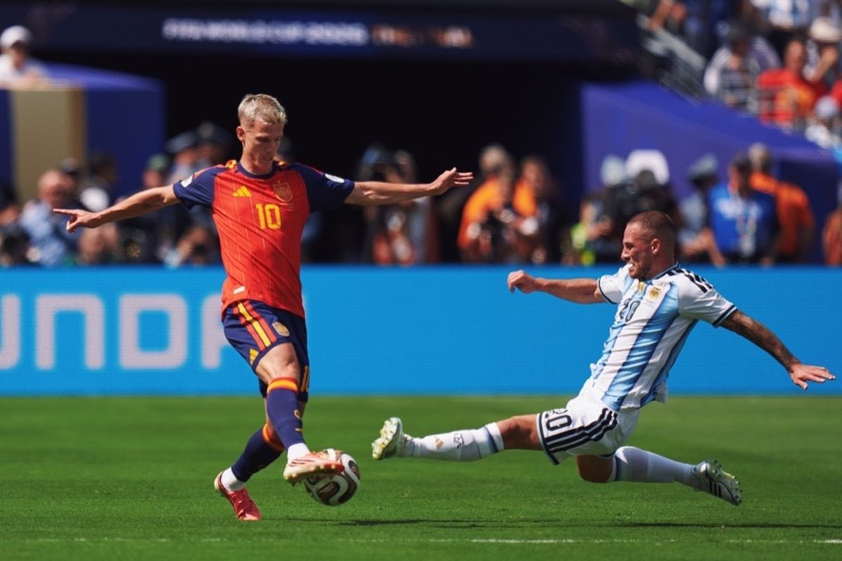 داني أولمو وليساندرو مارتينيز، الصورة من الحساب الرسمي لمنتخب إسبانيا على منصة إكس- @SpainIsFootball