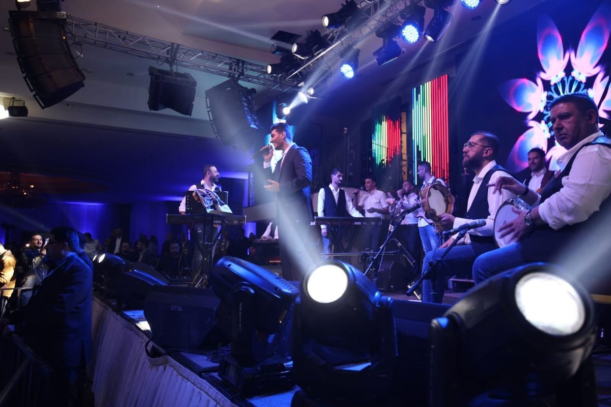 محمد عساف خلال واحدة من حفلاتها الأخيرة