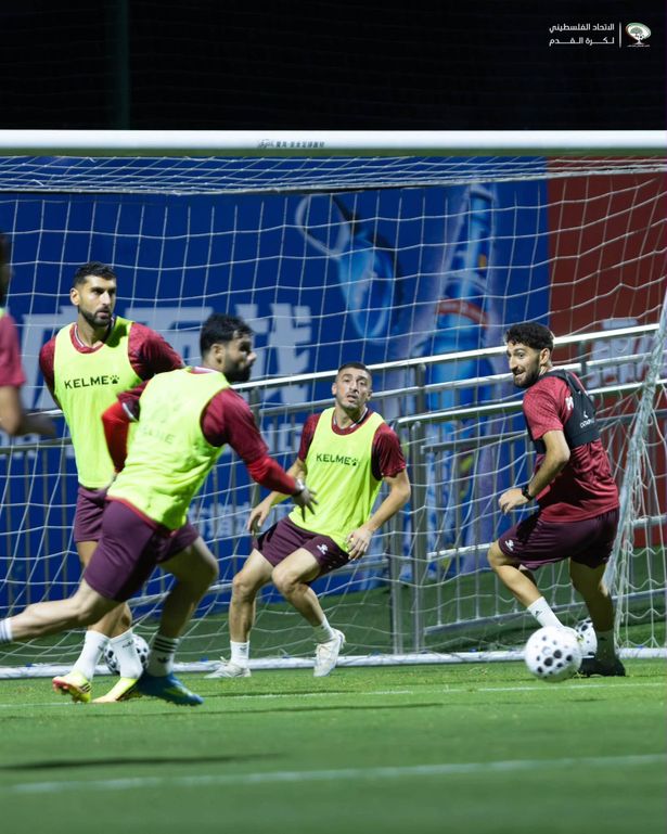 لاعبو منتخب فلسطين - الصورة من حساب الاتحاد الفلسطيني لكرة القدم على فيسبوك - الاتحاد الفلسطيني لكرة القدم﻿