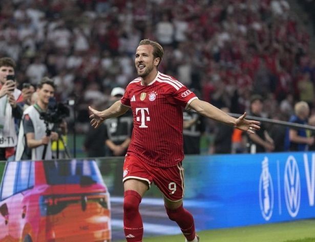 هاري كين، الصورة من الحساب الرسمي لبايرن ميونخ- @FCBayernEN

