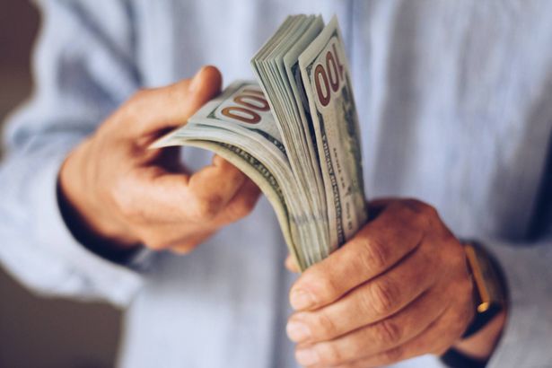 لأول مرة في البلاد سيمنع من المواطنين حيازة مبلغ مال في البيوت اكثر من ٥٠ الف شاقل