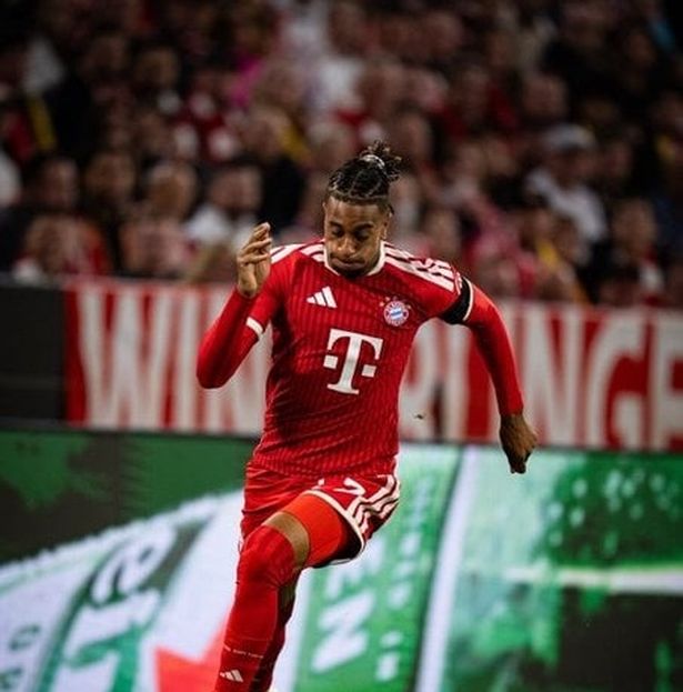مايكل أوليسي، الصورة من الحساب الرسمي لنادي بايرن ميونخ على منصة إكس- @FCBayernEN
