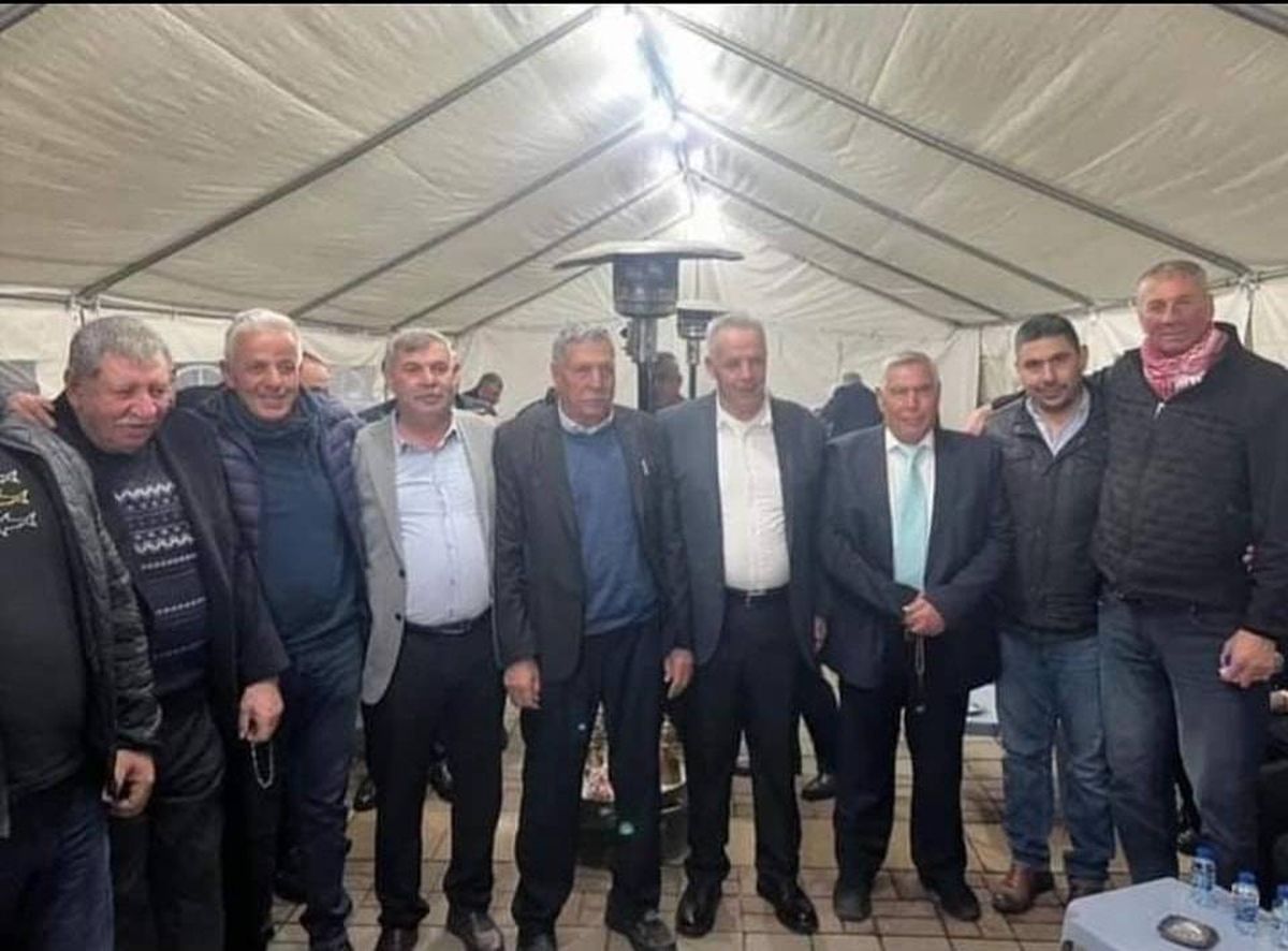 المرشحان للرئاسة في المشهد يعلنان عن التناوب في إدارة المجلس المحلي