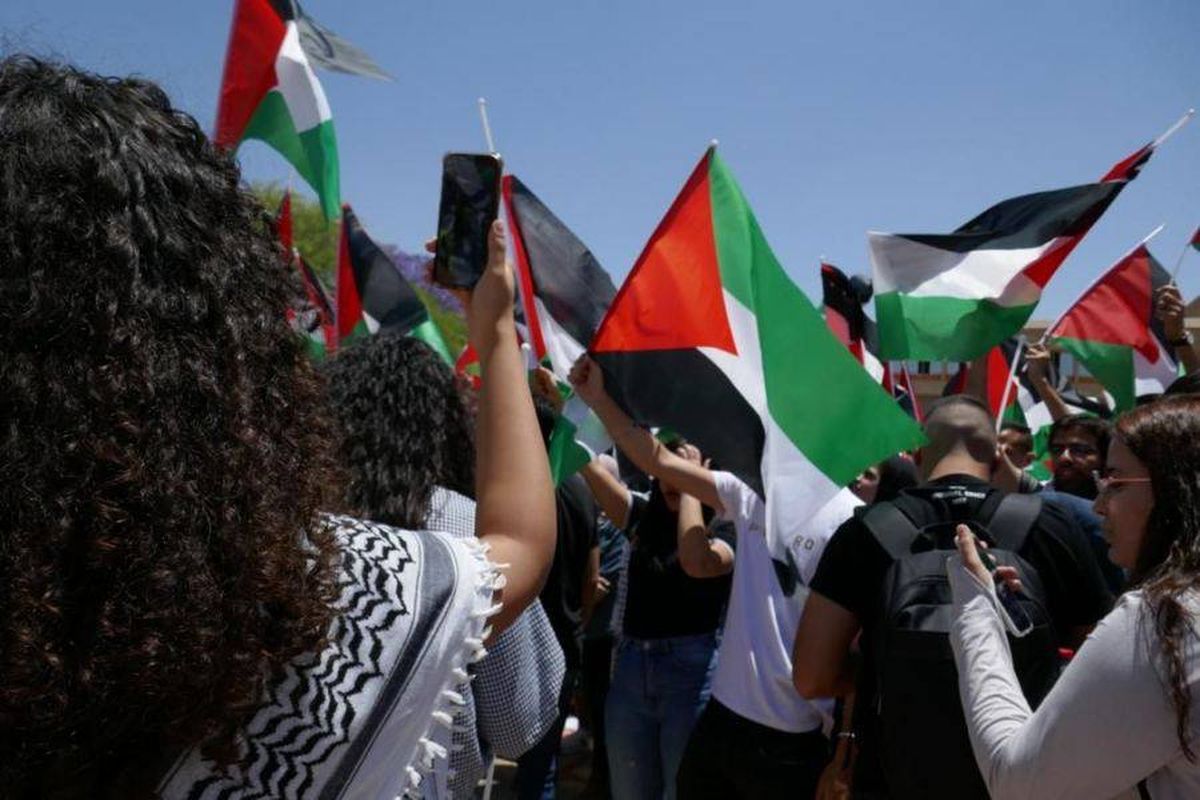 الأديب محمد علي طه يتحدث للشمس حول أحداث يوم الأرض الخالد