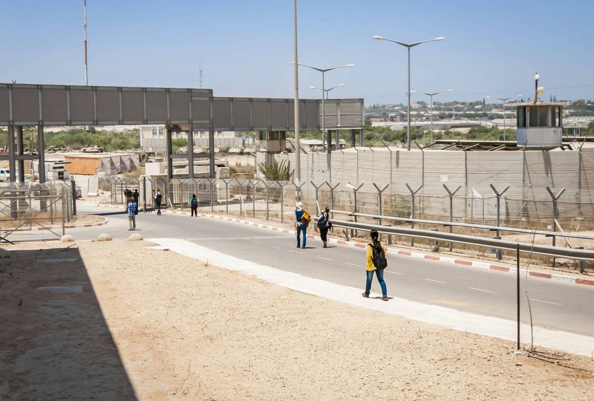 السلطات الإسرائيلية تمدد إغلاق حاجز بيت حانون لليوم الثاني 