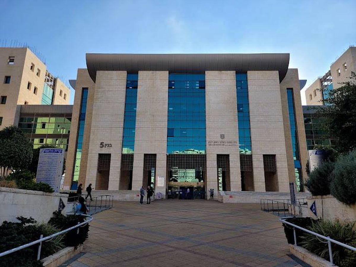أطلقت محكمة الصلح سراح شابين من الطيبة، اعتقلا عقب جريمة قتل عبد القادر