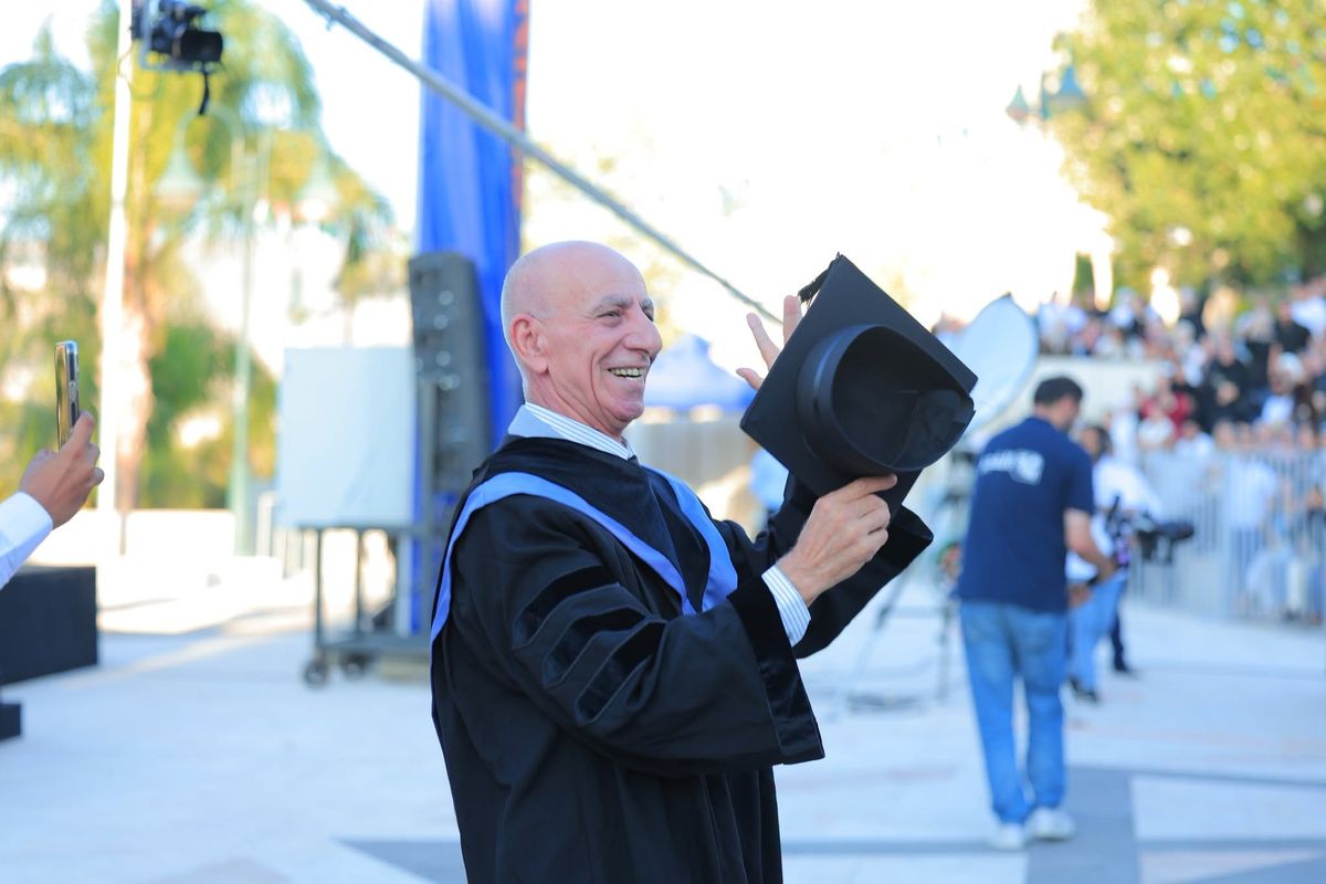 د.أحمد عواد من جامعة النجاح - تصوير الجامعة 