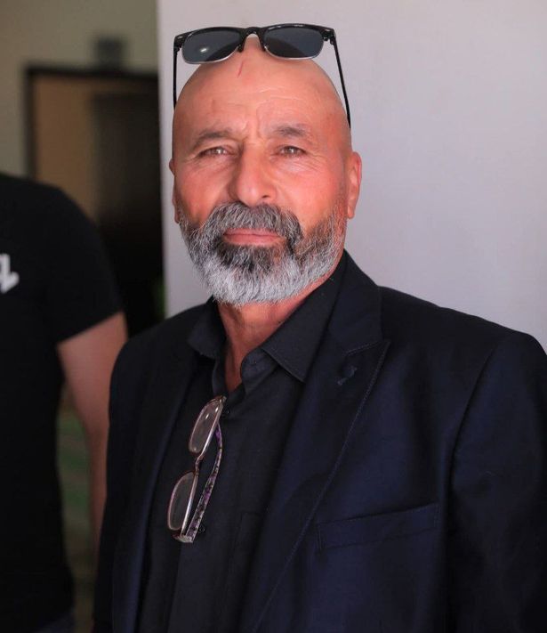 المرحوم محمد حسين محمد غوادرة - وسائل التواصل