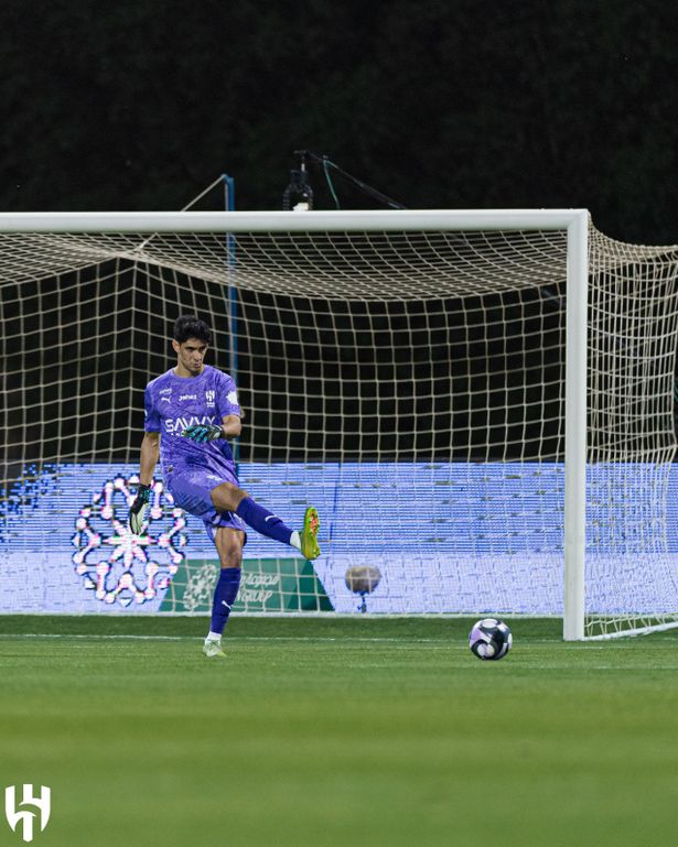 ياسين بونو - الصورة من حساب نادي الهلال على منصة اكس - @Alhilal_FC