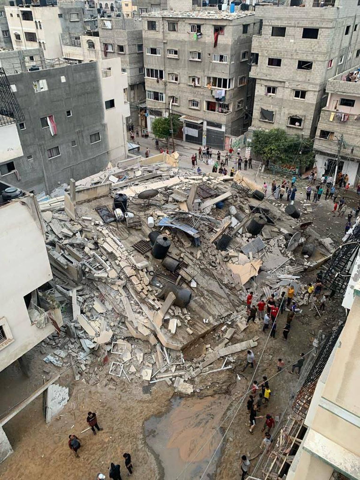 الحرب على غزة في يومها الـ27| القصف مستمر و10 آلاف ضحية بين مفقود وشهيد 